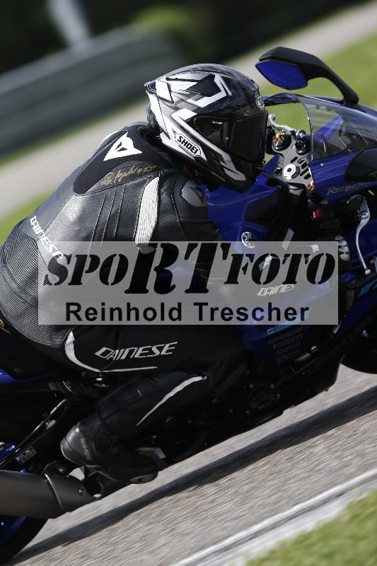 /53 16.09.2025 Track Day Domi Aegerter ADR/Gruppe gruen/backside